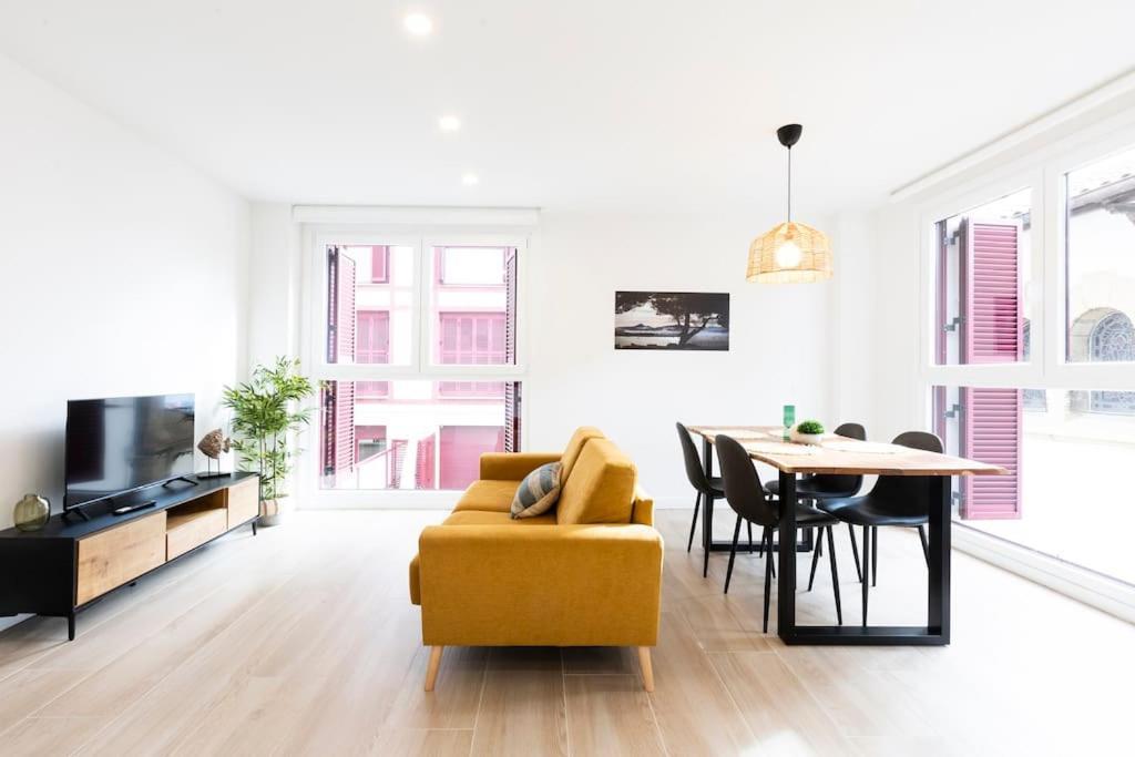 Portuko. Basquenjoy Apartment Hondarribia Luaran gambar