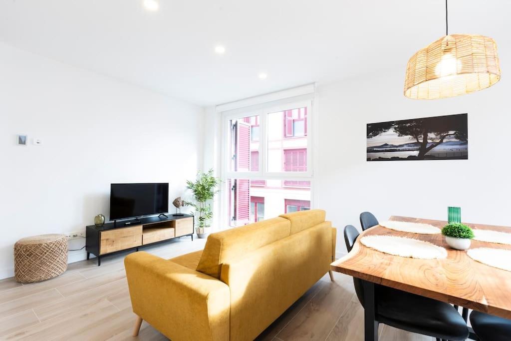 Portuko. Basquenjoy Apartment Hondarribia Luaran gambar